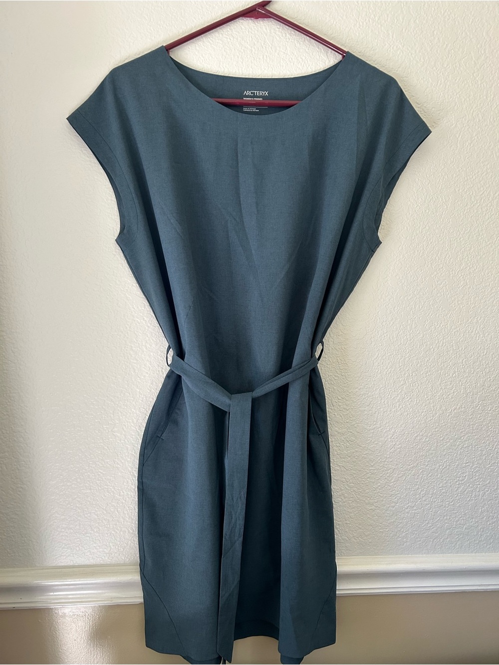 Arc'teryx Women's Contenta Cap Sleeve Dress